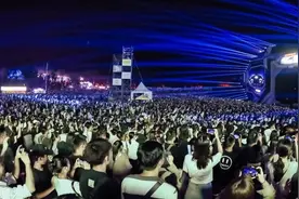 2019咪豆音乐节pro昨天盛大上演，吴青峰痛仰现场合唱！今天再续音乐疯狂图片