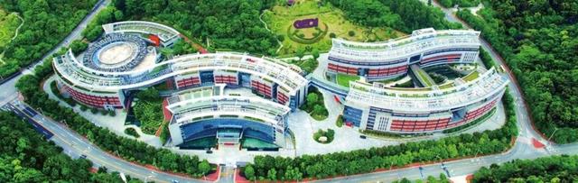 综合能源解决方案 | 变电站+储能站+电力数据中心三站合一