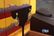 故宫文创又推新品 古城镖师爱情故事制情侣银饰视频封面