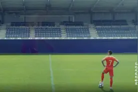 国足倾情献唱《我和我的祖国》视频封面