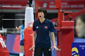 女排世界杯 | 郎平带队热身图片