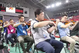“千人交响乐+千人合唱团”如何实现同步？听联欢活动执行总导演讲背后的故事视频封面