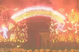 国庆丨科技感满满！空中特色烟花来了视频封面