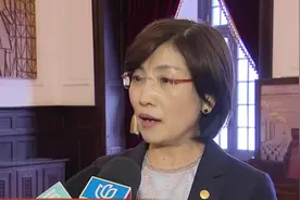舒适轻便范防滑耐磨！老人鞋真像广告说得那么好？结果令人愤怒！视频封面