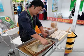 稻壳餐具亮相 绿博会·大米节展品绿色亲民图片