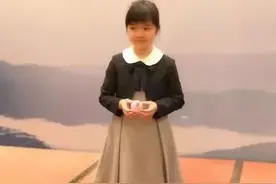 柯洁入清华后首秀，被10岁姑娘“抢了风头”图片