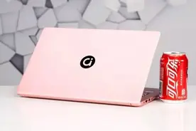 聊一款超长续航的粉嫩电脑图片