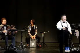 “天才指挥家”舟舟在深圳重返舞台！为关爱唐宝宝参加音乐会图片