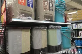 不用为分类花过多时间，家用分类垃圾桶在武汉受到热捧图片