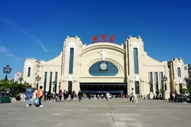 发现最美铁路| 探访“焕发青春”的百年老站哈尔滨站视频封面