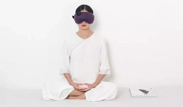 9个失眠程序员做了个助眠神器 一戴上 立马就想睡了