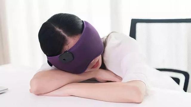 9个失眠程序员做了个助眠神器 一戴上 立马就想睡了