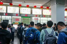 6天吃掉近12吨，成都一高校食堂推出扶贫“土豆宴”图片