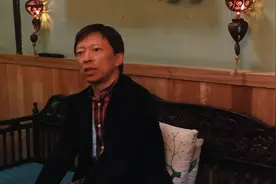 张朝阳现身乌镇：中国互联网每段时间都有巨头，颠覆不断发生视频封面