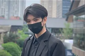 网红七鹤大人扇贝事件怎么回事 七鹤大人全脸照片无口罩图片