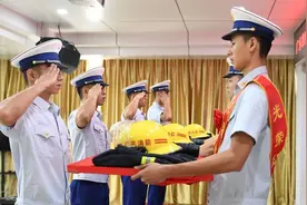红门情深似海 战友意重如山——河源消防支队举行2019年夏秋季消防员退出仪式图片