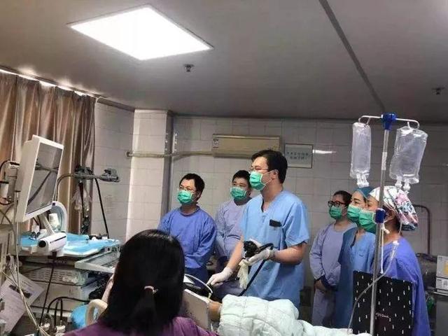 柿子和螃蟹能不能一起吃？杭州有人吃进ICU，差点没命