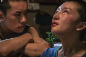 少年的你上映破亿，千玺拍摄背群演打脸，助理胖虎参与客串图片