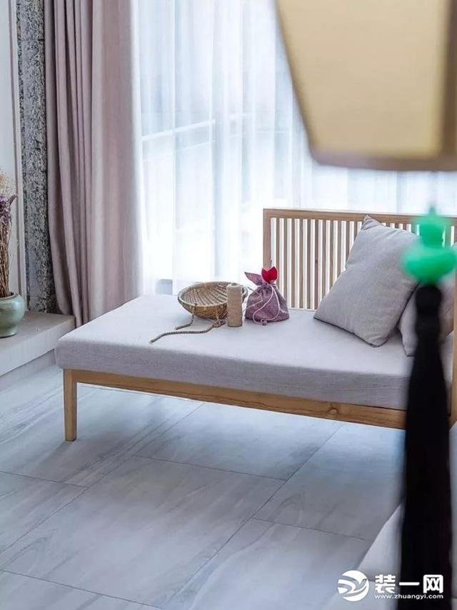 100多平米底跃层装修 感受清新原木装修风格之美