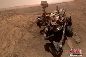 NASA公布8张火星“明信片”庆祝好奇号探火8周年(图)图片
