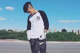 主播被封杀，徒弟要拆伙！“逆徒”二哈签约仙洋期间赚了200万图片