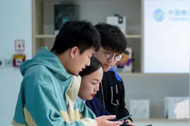 三大运营商同推5G套餐视频封面