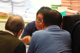 香港老人到广东福建养老可领长者生活津贴，每月最高3585港元视频封面
