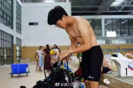 泡菜课、潜水课、安塞腰鼓课、马术课......看完我酸了