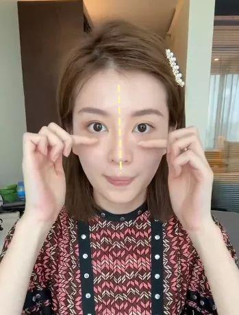 闪闪花花逾期，真的没整容,只是换了个眼妆的说说 配图04