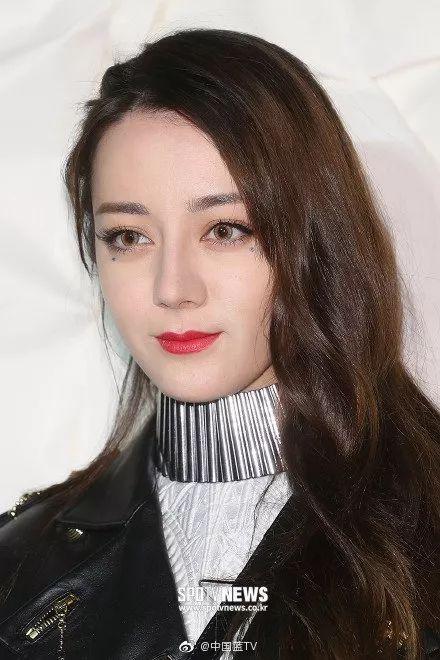 闪闪花花逾期，真的没整容,只是换了个眼妆的说说 配图15