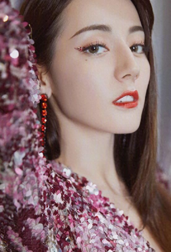 闪闪花花逾期，真的没整容,只是换了个眼妆的说说 配图23