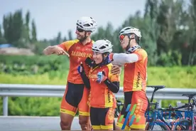 苏日娜获2019第三届丝路信使“体育道德风尚”人物奖图片