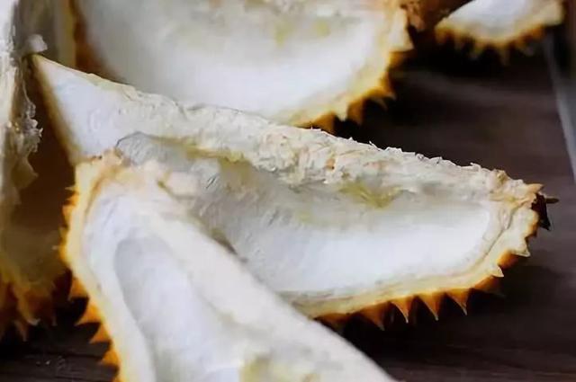花胶煲筒骨汤 花胶煲筒骨有什么功效