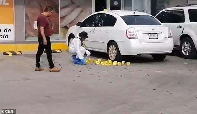 carparking最老版本破解（抓住毒枭儿子的墨西哥警察遭报复）