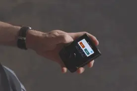 卷土重来！摩托罗拉发布新机Edge+，时隔5年重返旗舰市场 | 数码情报站图片