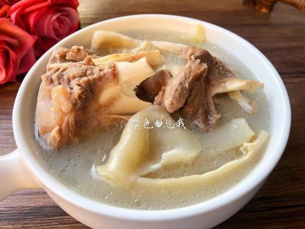 花胶煲大骨的做法大全 花胶大骨汤做法