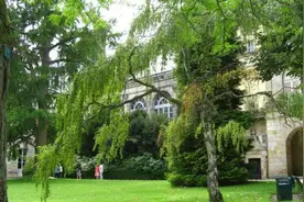 宝宝夜奶的常见问题，请对号入座图片