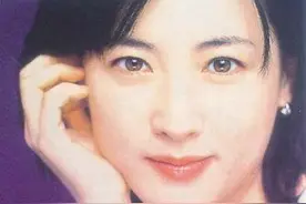 刘德华说她像林青霞，息影多年，49岁回归，依旧担得起“韩国第一美女”之称图片