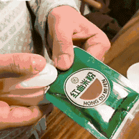 抖音上的胶水是真是假 2025年抖音上卖的胶水可靠吗