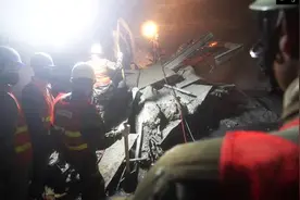 临沧在建隧道发生突泥涌水事故，6死6失联视频封面