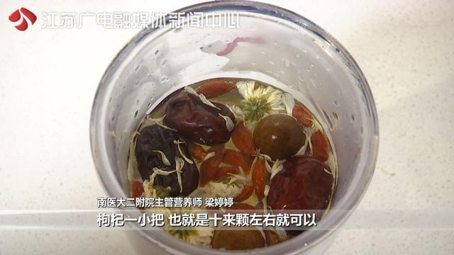 “万能”的柠檬水真有这么神奇吗？冬季养生水，医生告诉你这么喝