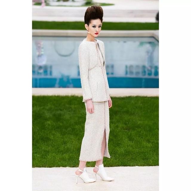 00后、神颜、长腿、YG麻豆，别人的19岁都是这样开挂的吗？