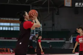 武桐桐与篮球的不解情缘视频封面