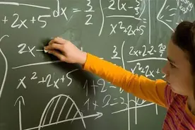 英国学生这项排名火速上升，英媒称赞“中式教育”给力图片