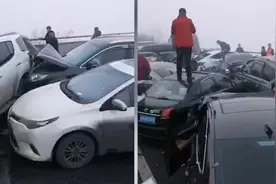 习水蓉遵高速公路约20辆车连环追尾