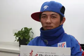 “接机狂魔”从何时开始入坑？蔡宝健决战前有话想对申花球迷说...图片