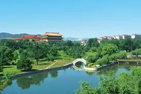 潍坊青州市委书记韩幸福会见中国海洋大学副校长、中国工程院院士李华军图片