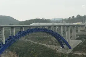 新里程|成贵高铁西溪河大桥：我国高铁首座钢管混凝土转体拱桥视频封面