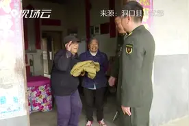 他们帮95岁抗美援朝老兵“穿越”回那个年代 这才是最美军装照！视频封面