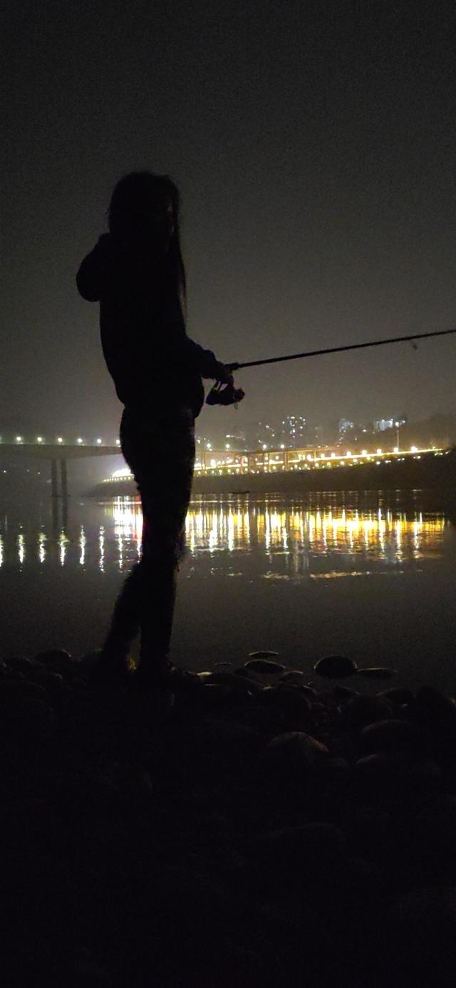 路亚枪柄和直柄的区别，直柄和枪柄的区别（路亚新人避坑指南第二期）